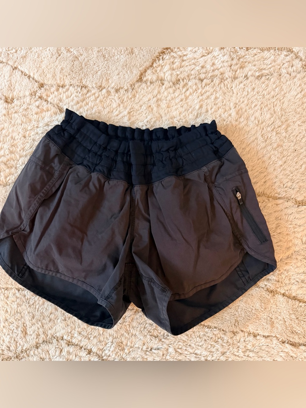 Lululemon Women's Black Elastic-Waist Athletic Shorts